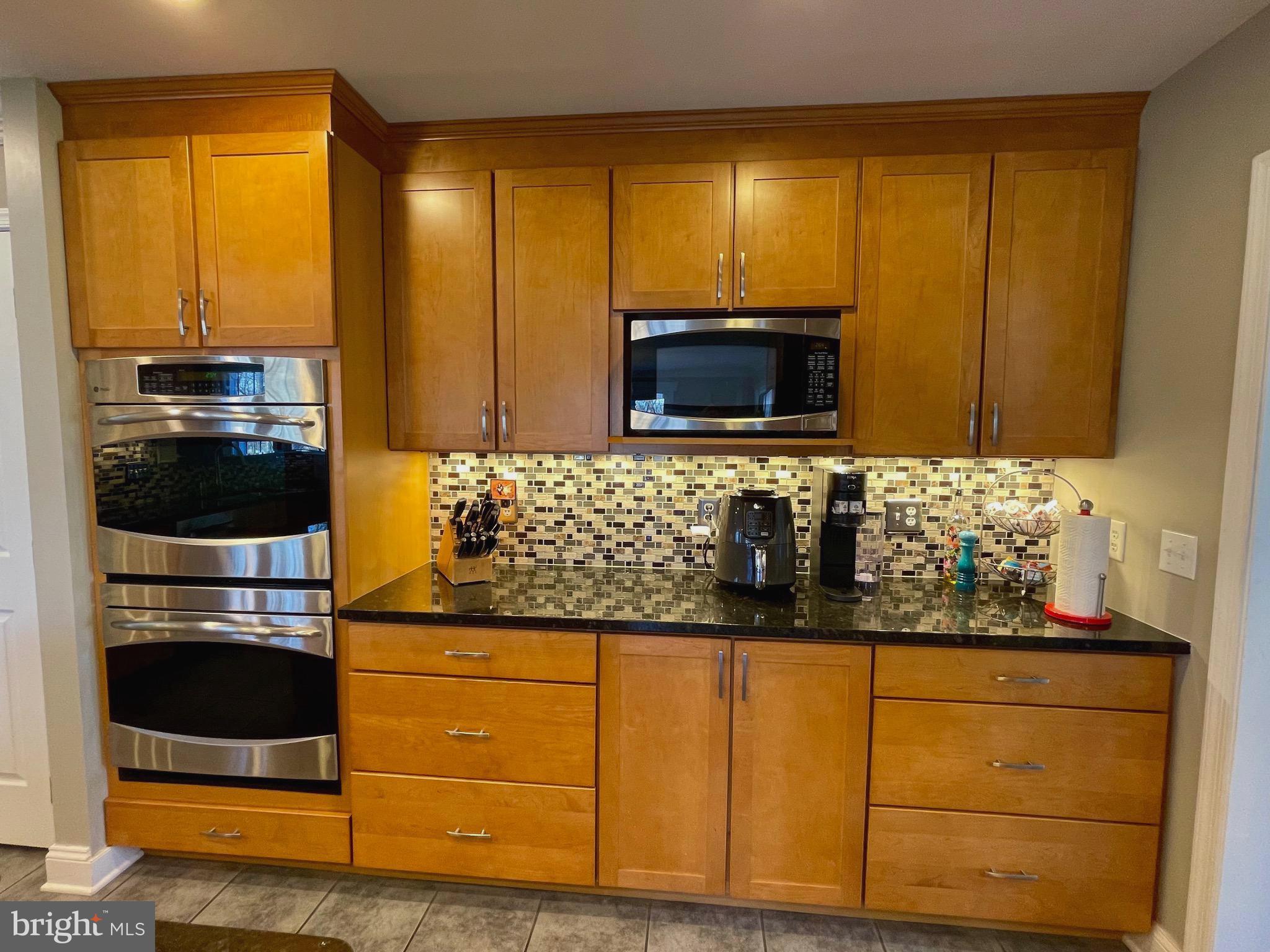 WILLOW RIDGE - Residential