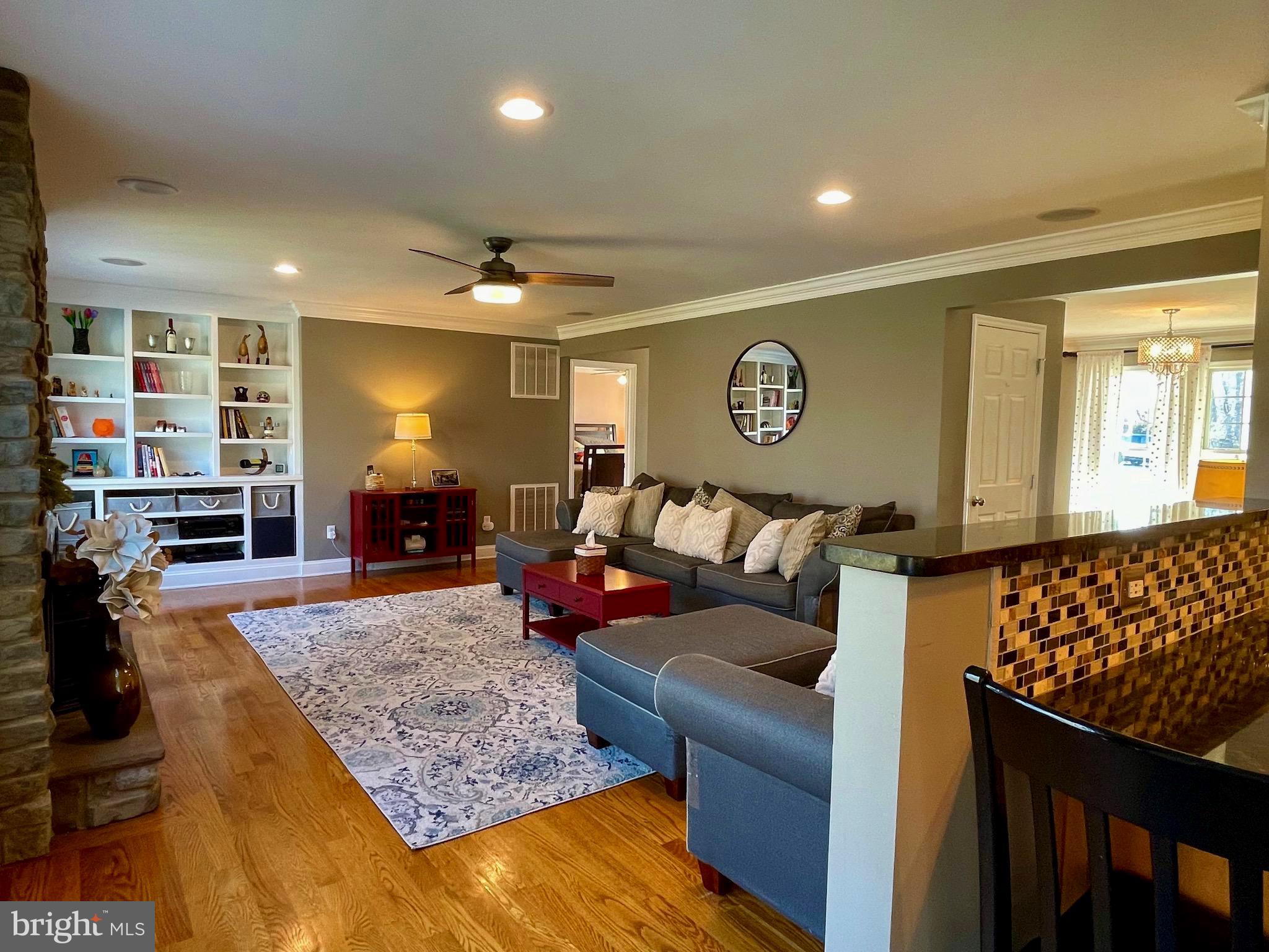 WILLOW RIDGE - Residential