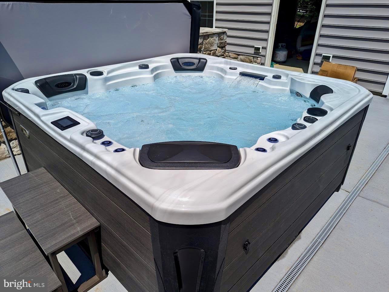 WILLOW RIDGE - Residential