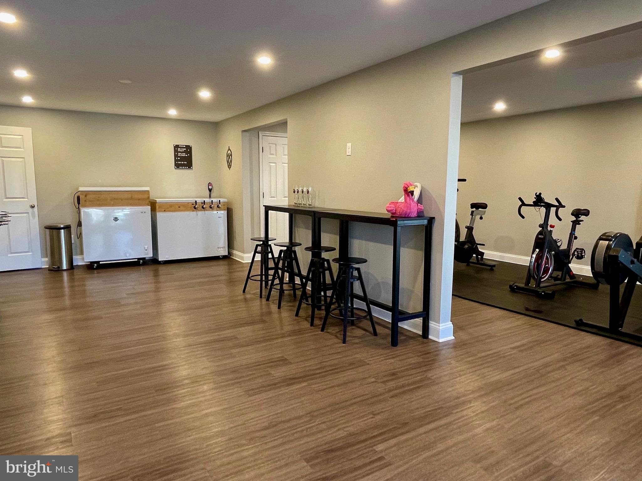 WILLOW RIDGE - Residential