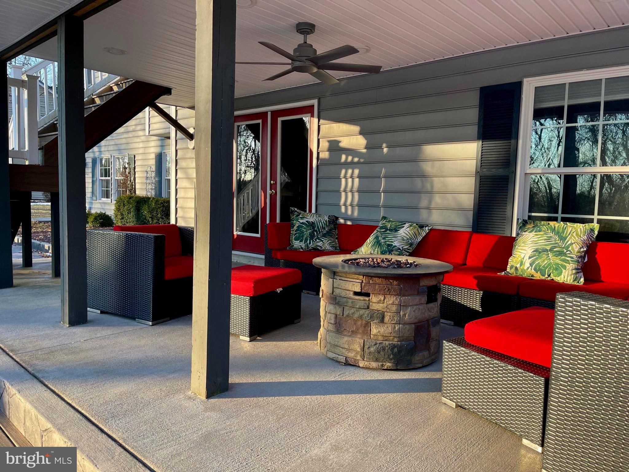 WILLOW RIDGE - Residential