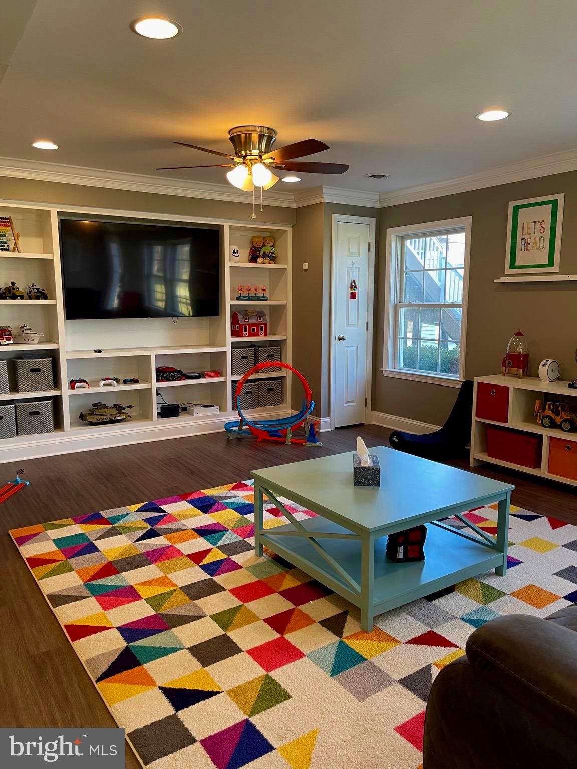 WILLOW RIDGE - Residential