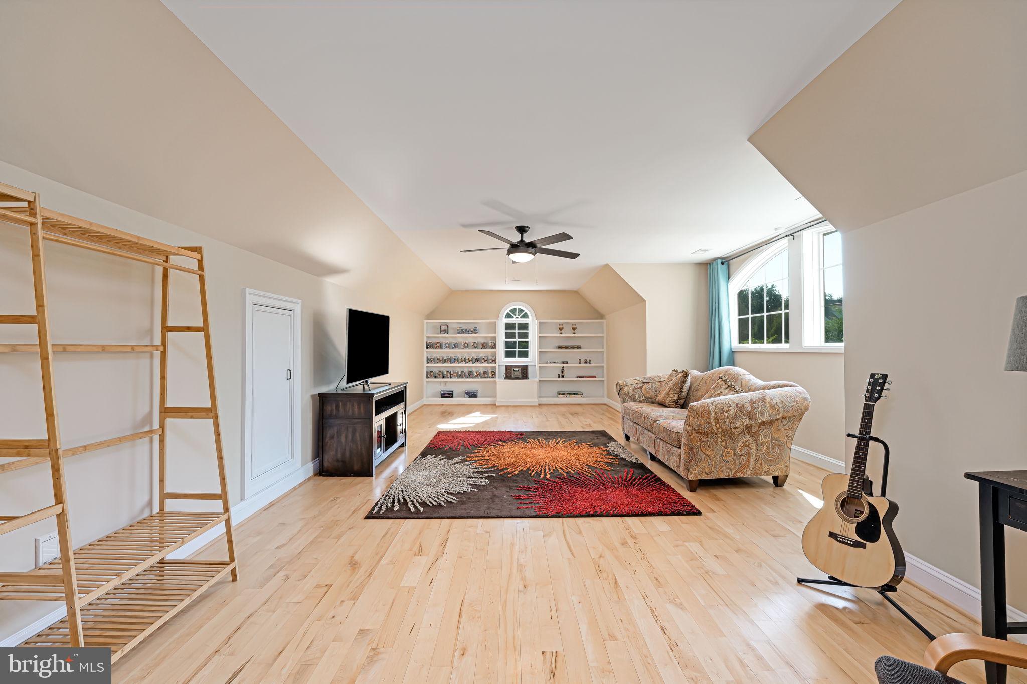 FAWN LAKE - Residential