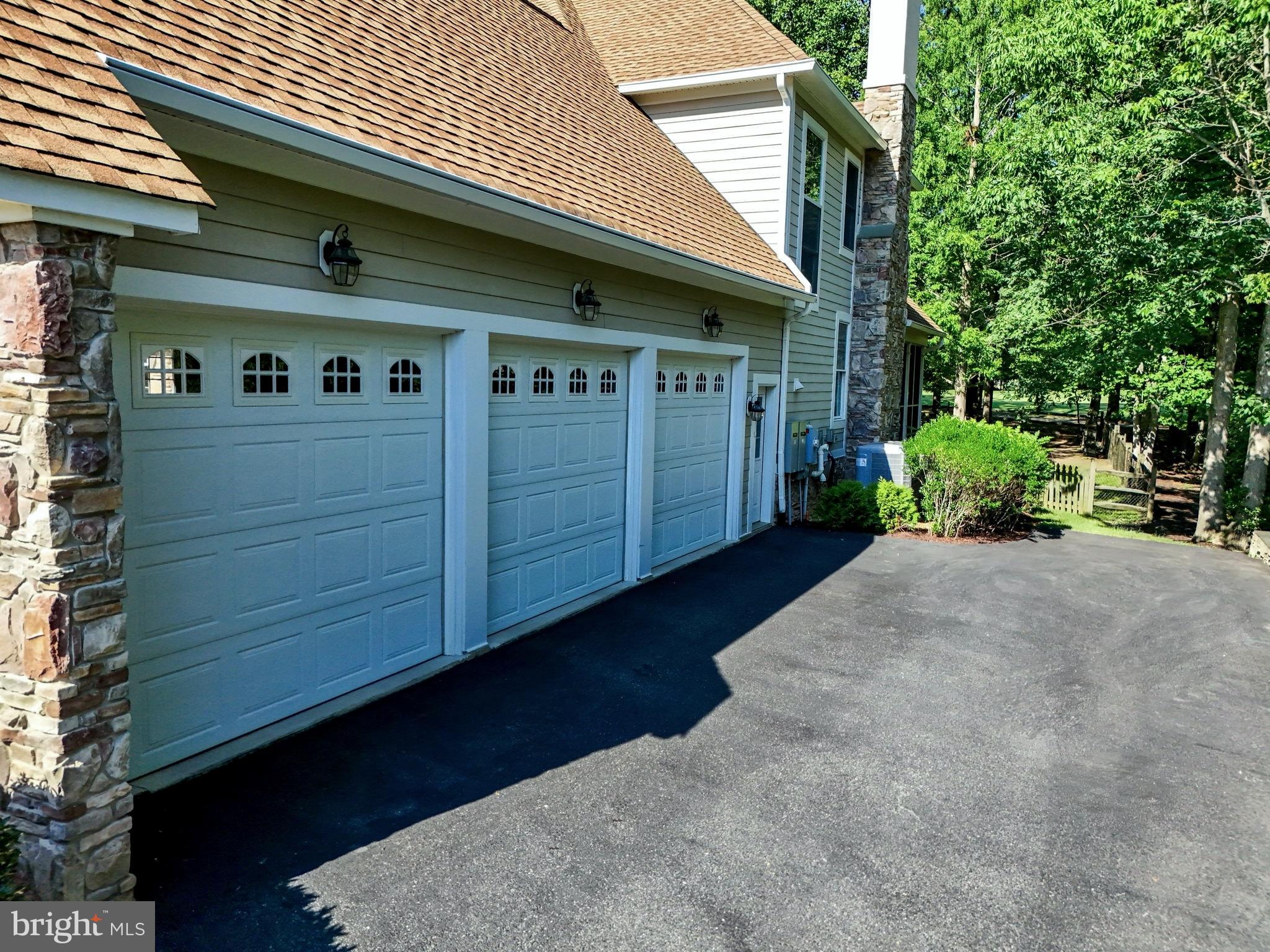 FAWN LAKE - Residential