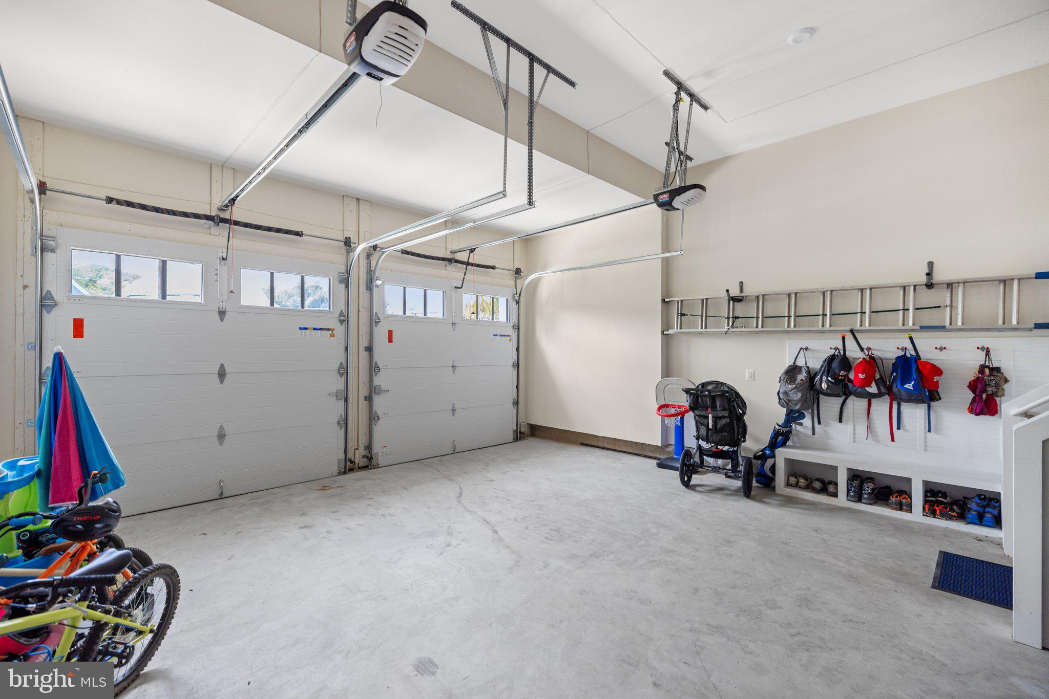 PIMMIT HILLS - Residential