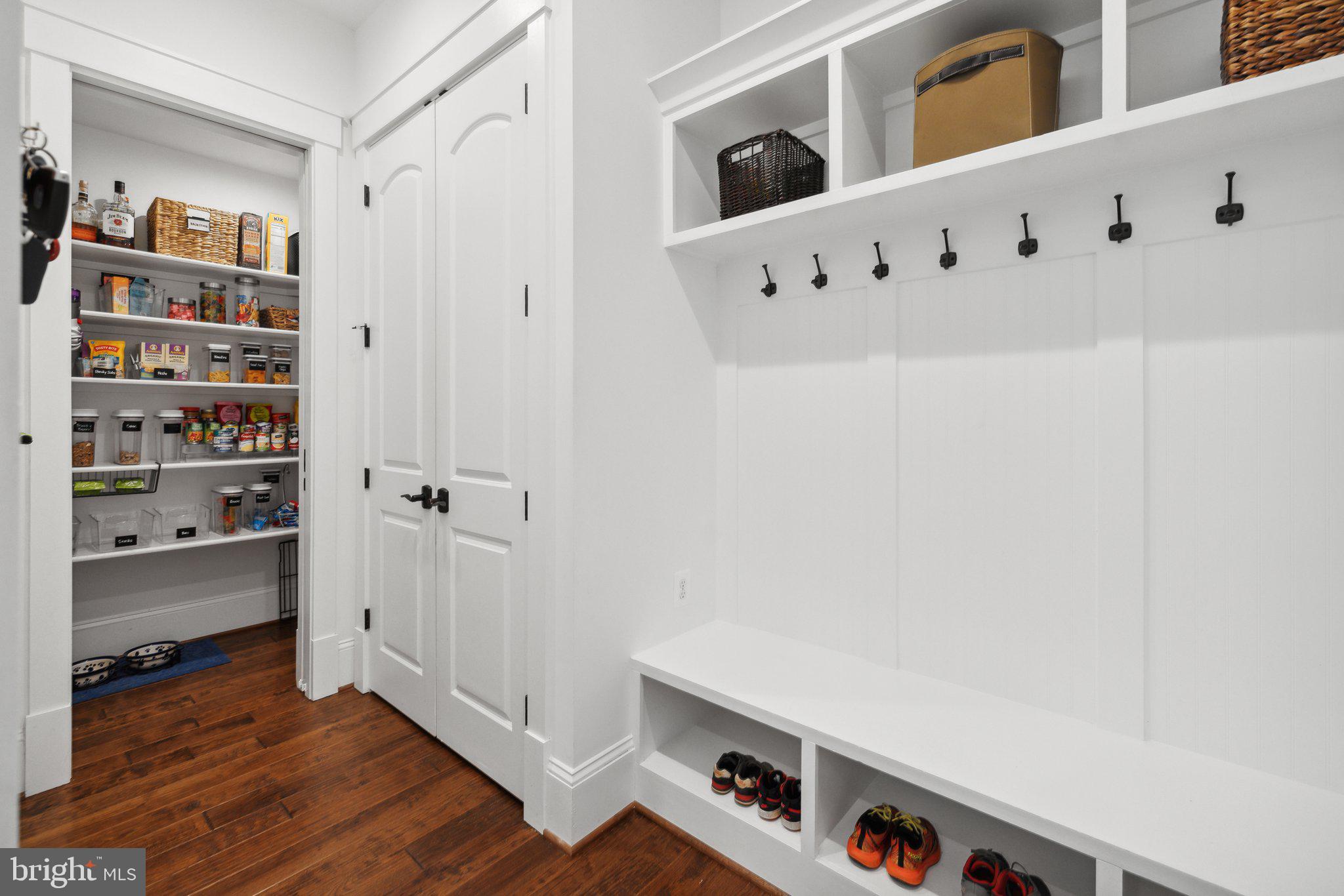 PIMMIT HILLS - Residential