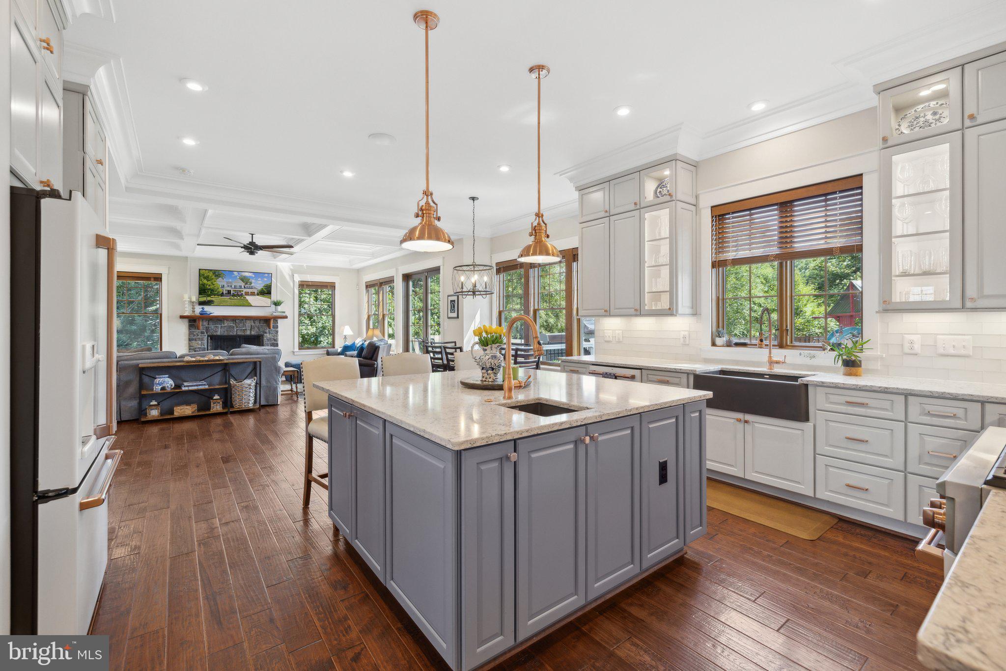 PIMMIT HILLS - Residential