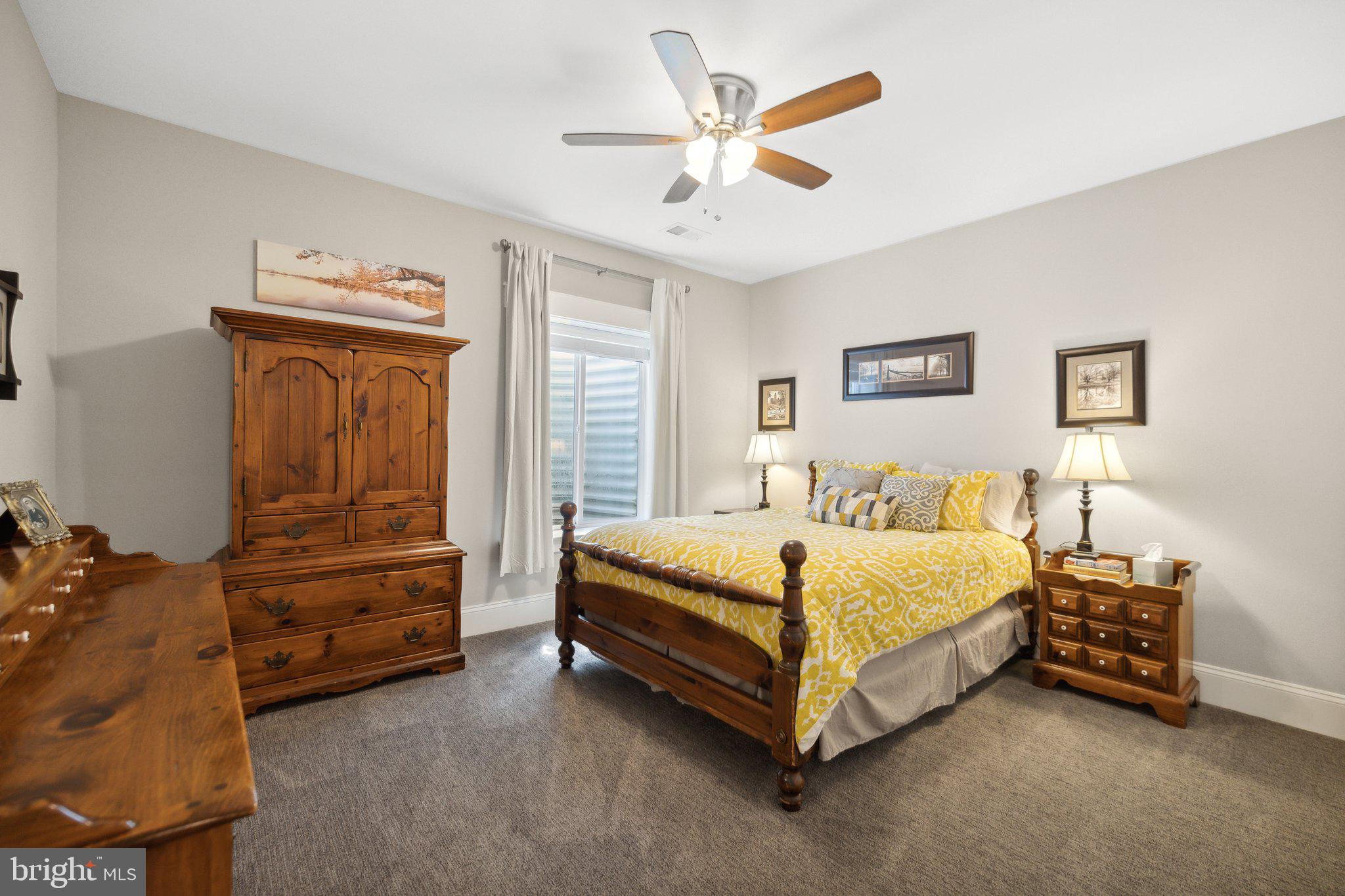 PIMMIT HILLS - Residential