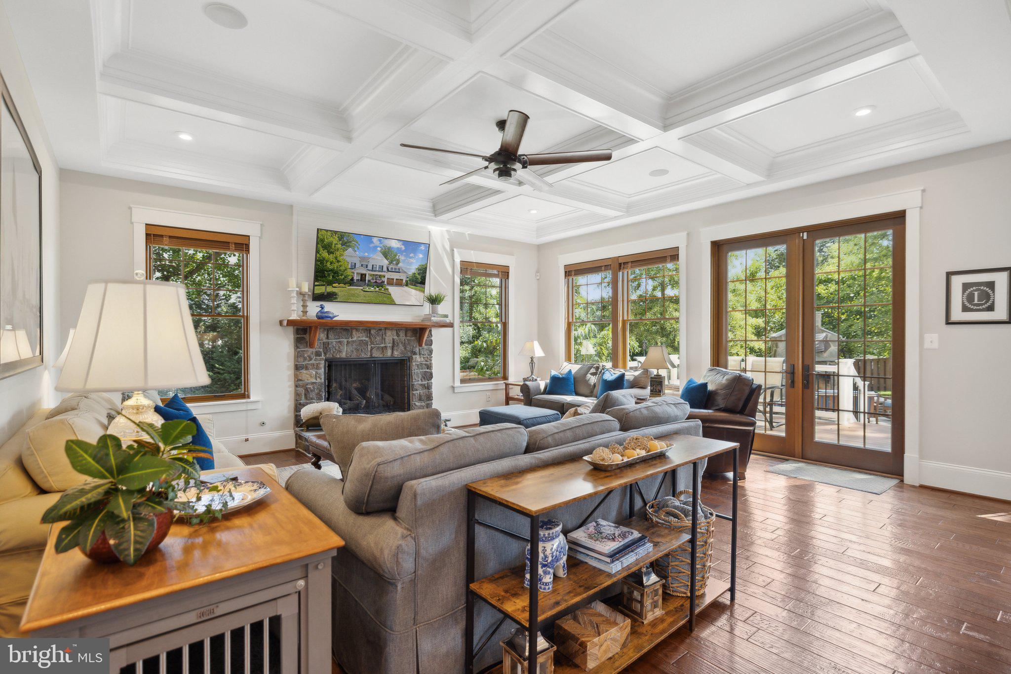 PIMMIT HILLS - Residential