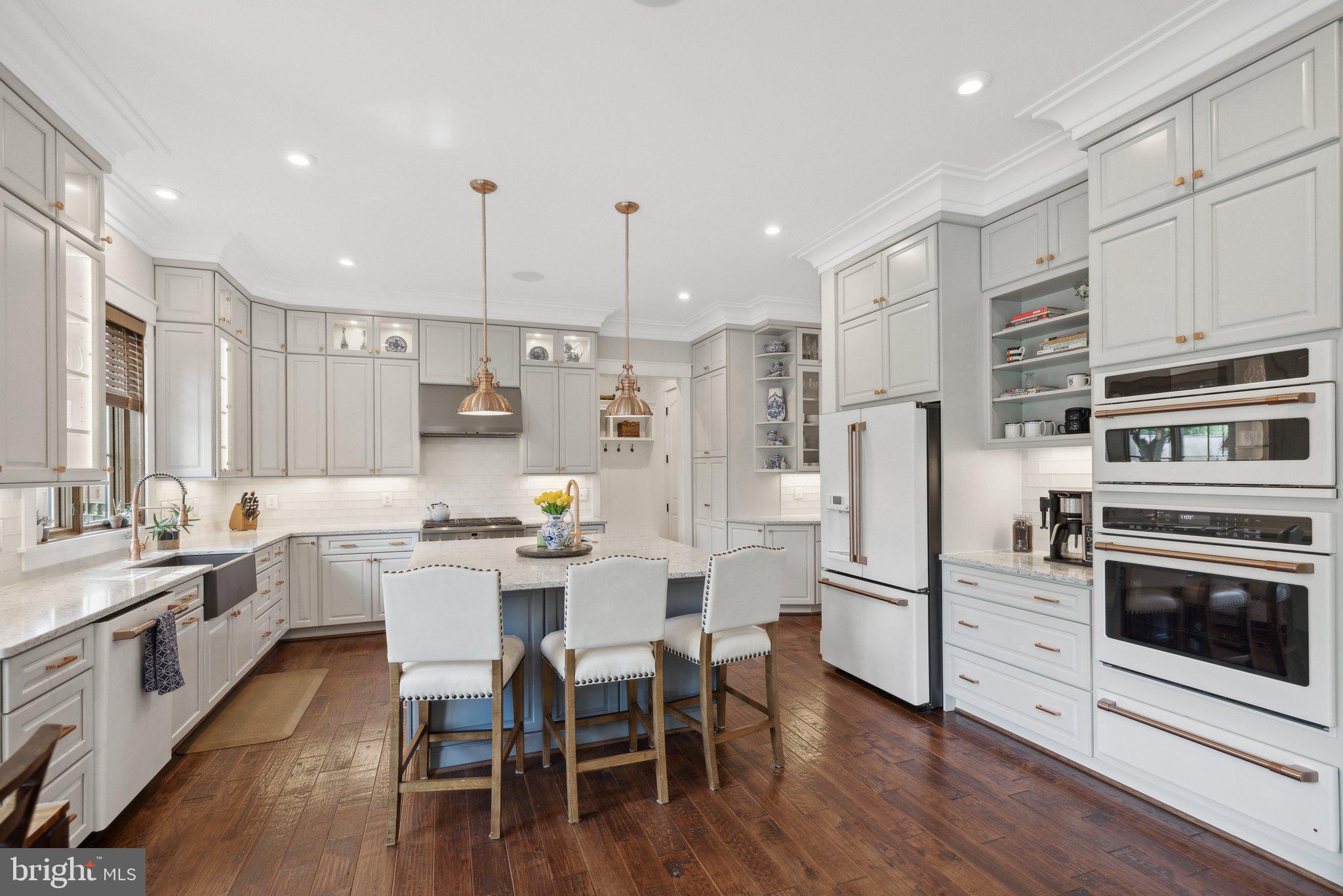 PIMMIT HILLS - Residential