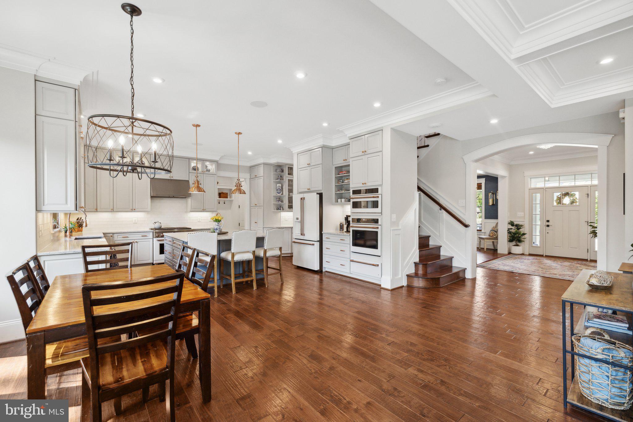 PIMMIT HILLS - Residential