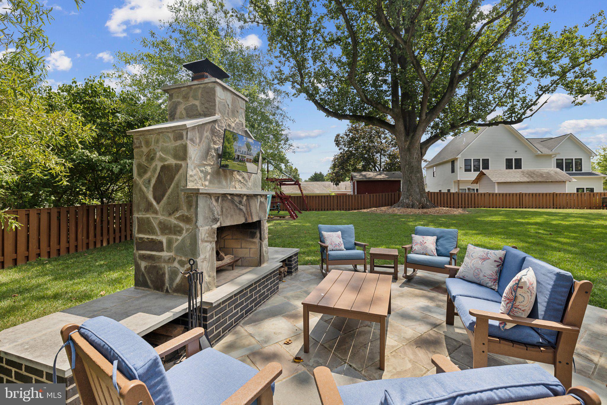 PIMMIT HILLS - Residential