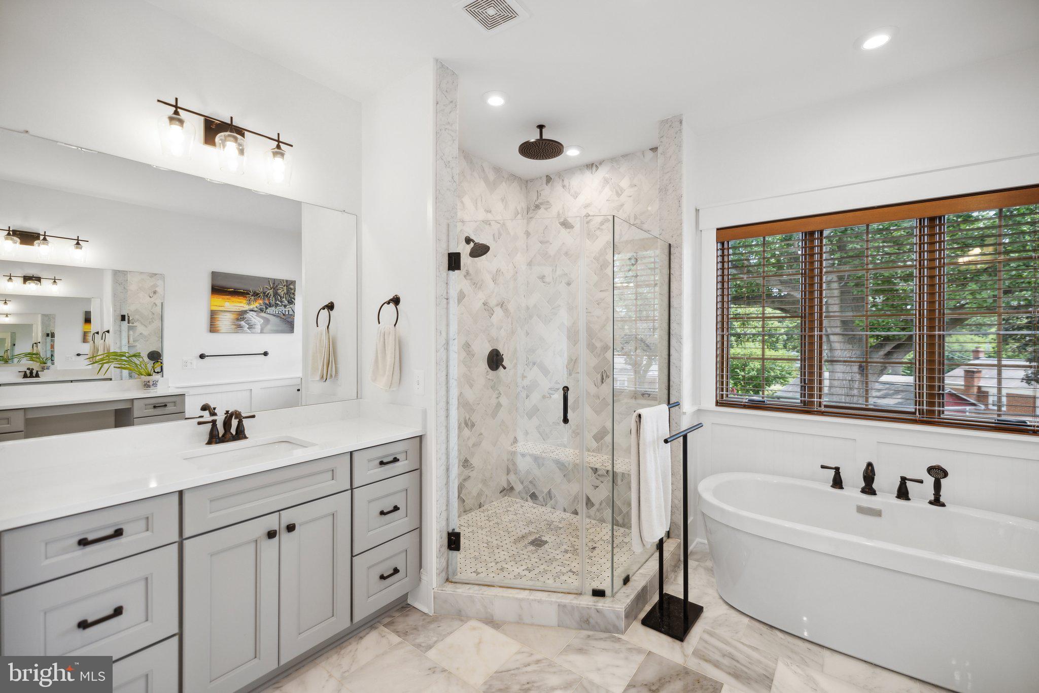 PIMMIT HILLS - Residential