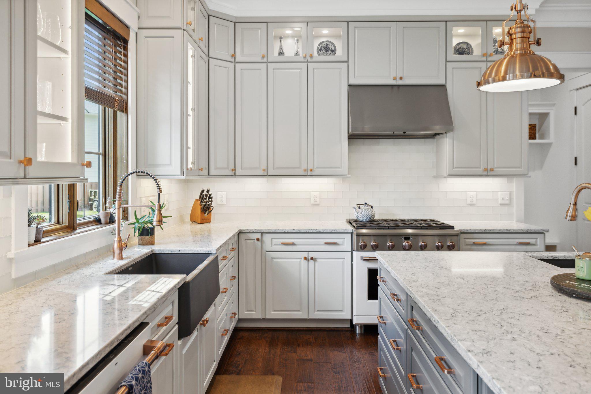 PIMMIT HILLS - Residential