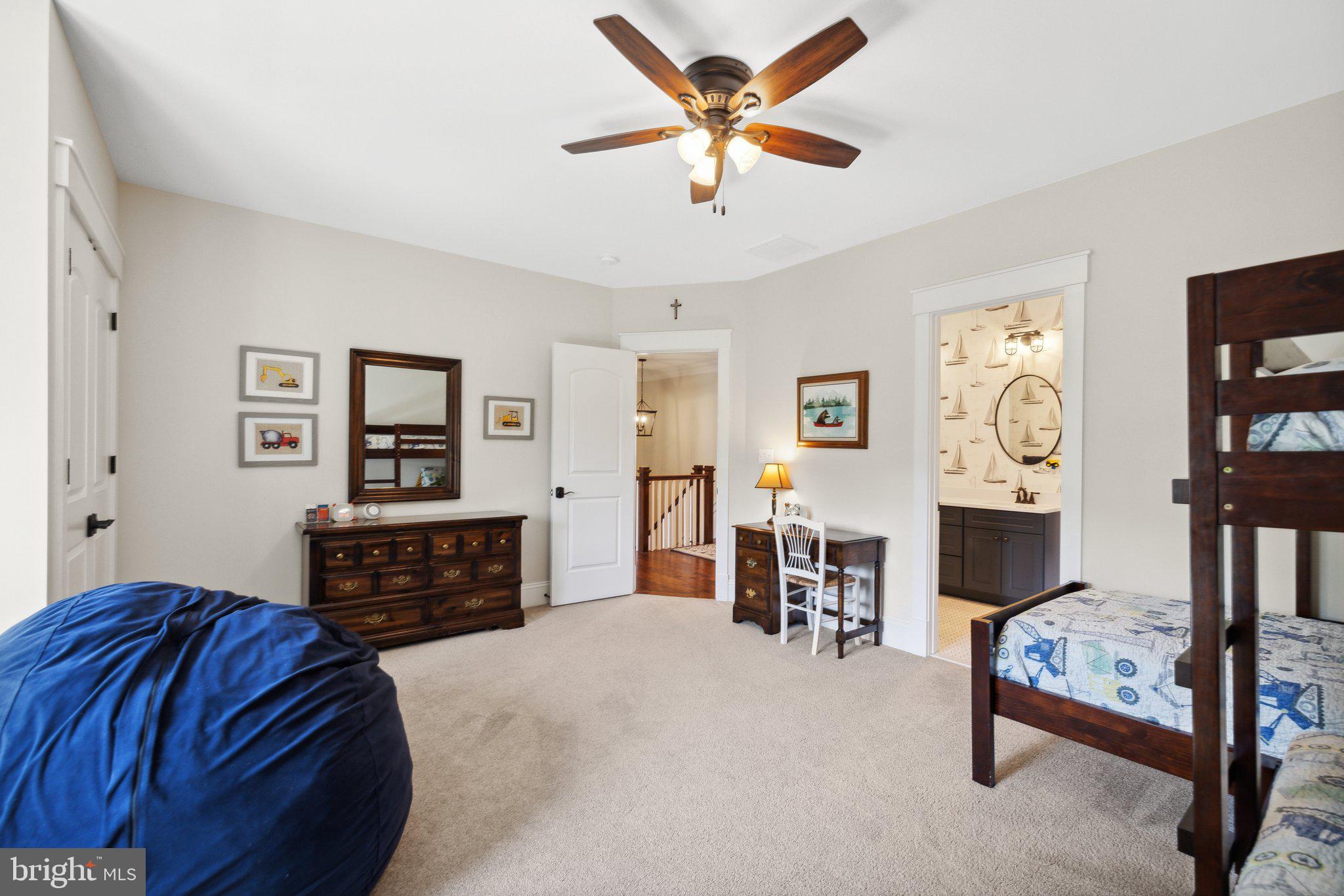 PIMMIT HILLS - Residential