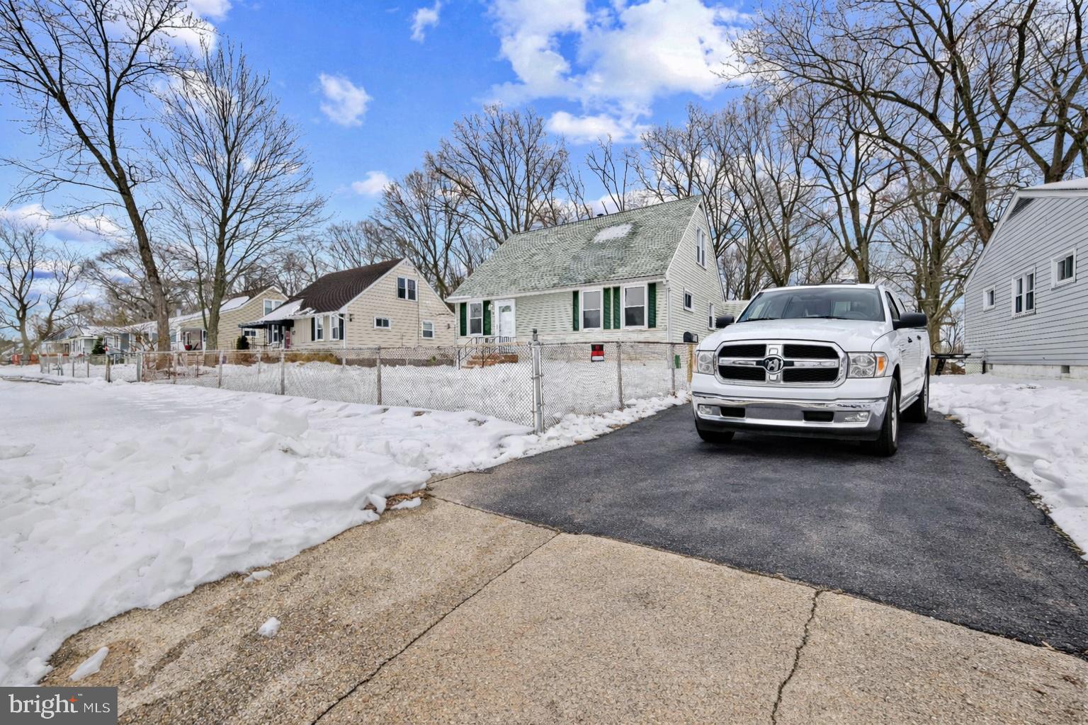 MARLYSHIRE - Residential