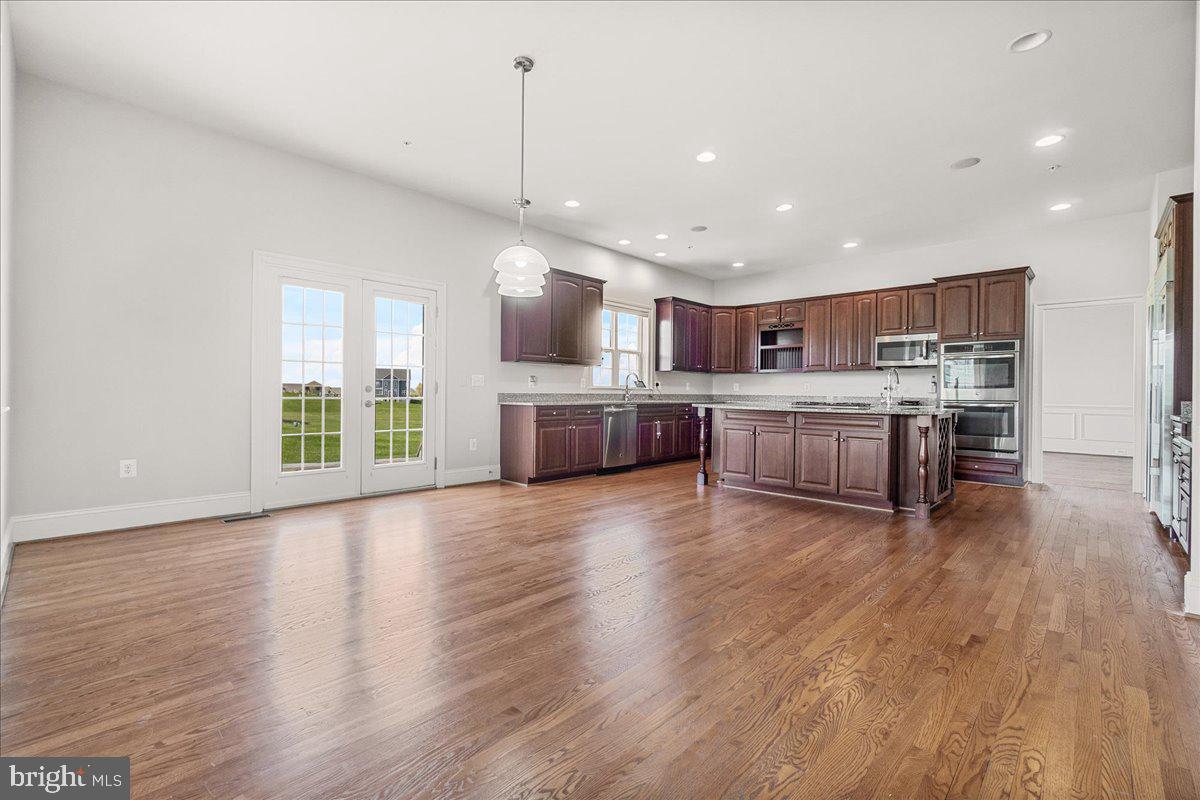 RESERVE AT BLACK ROCK - Residential