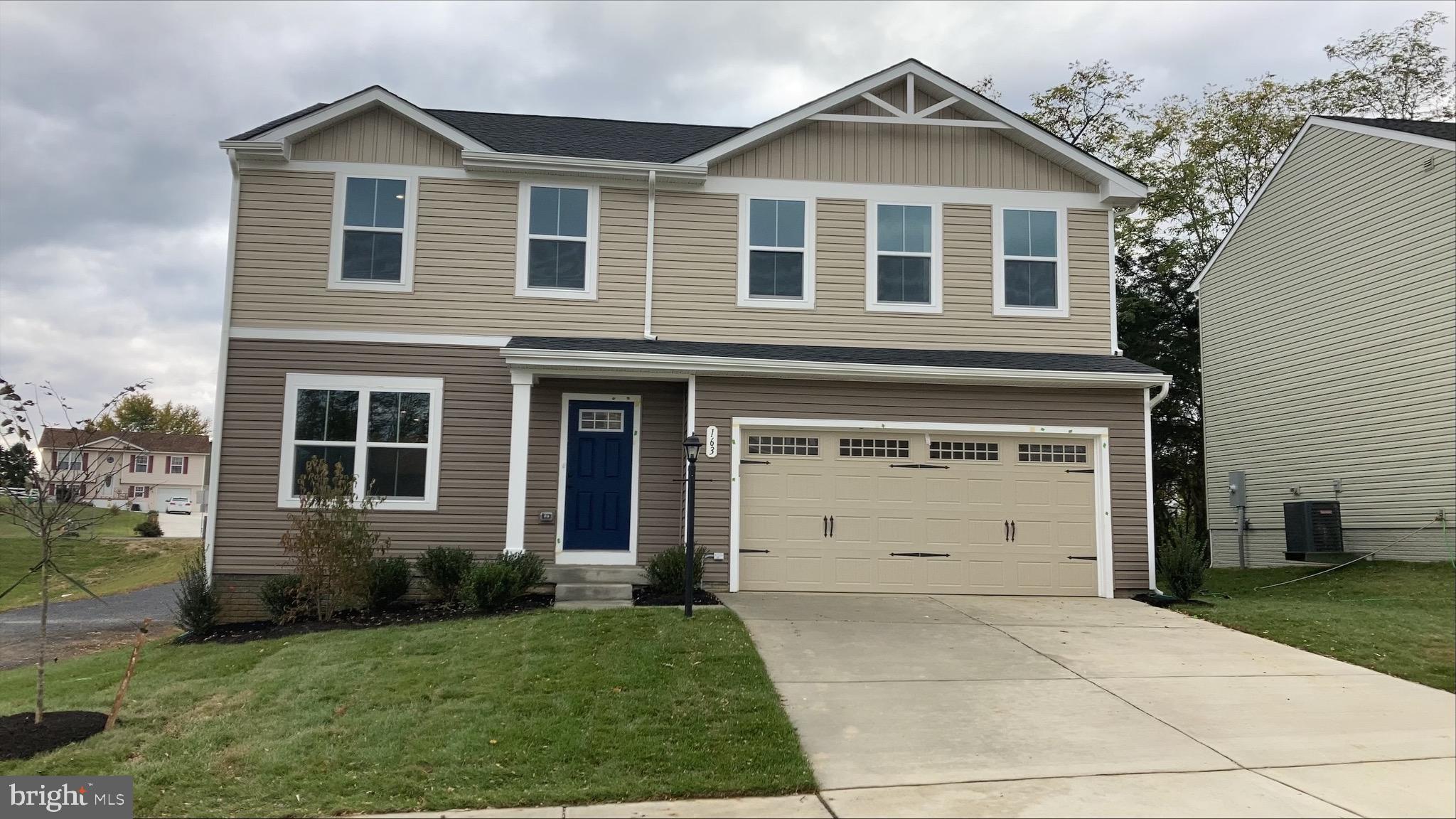 THE VILLAGE AT MIDDLETOWN - Residential