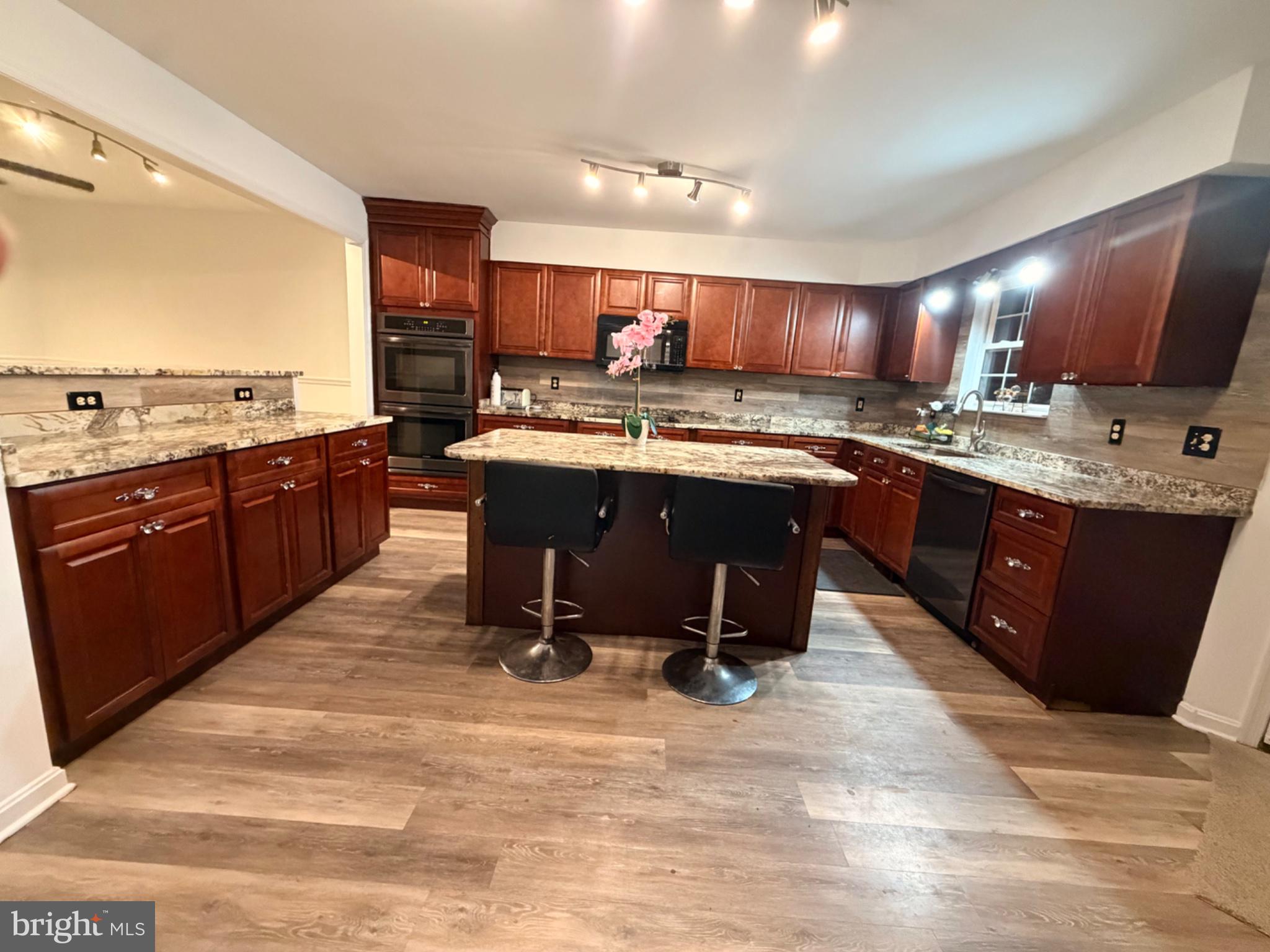 CHESAPEAKE HEIGHTS - Residential