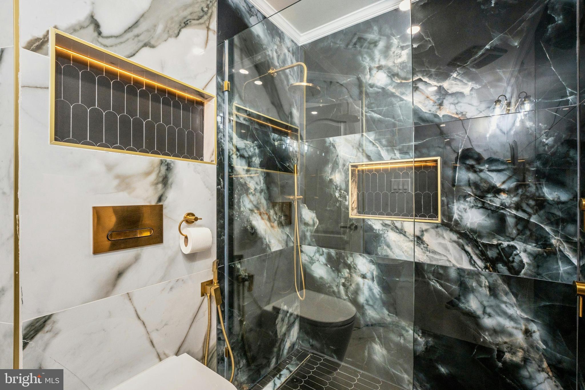 RED CEDAR WEST - Residential