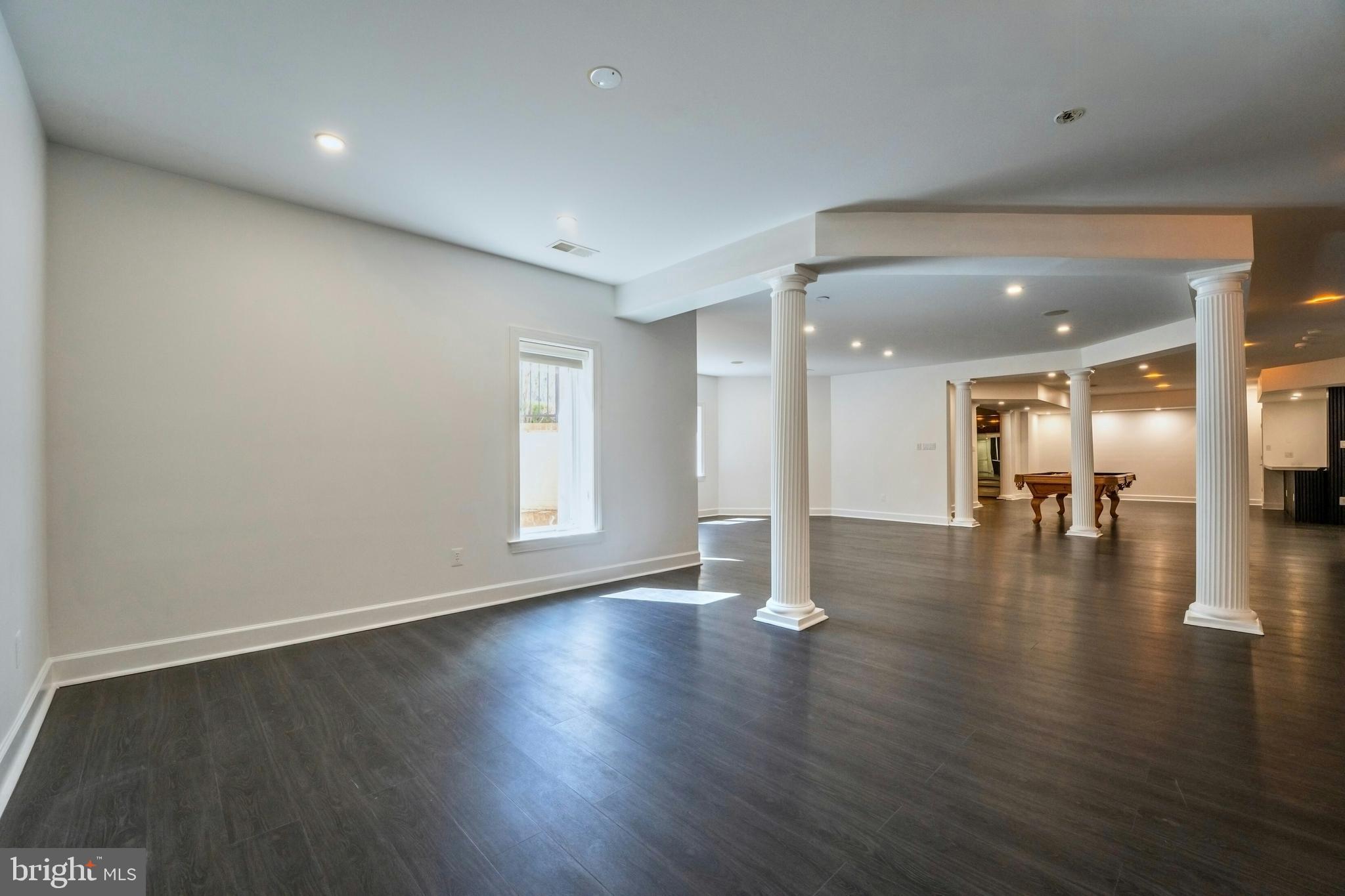 RED CEDAR WEST - Residential