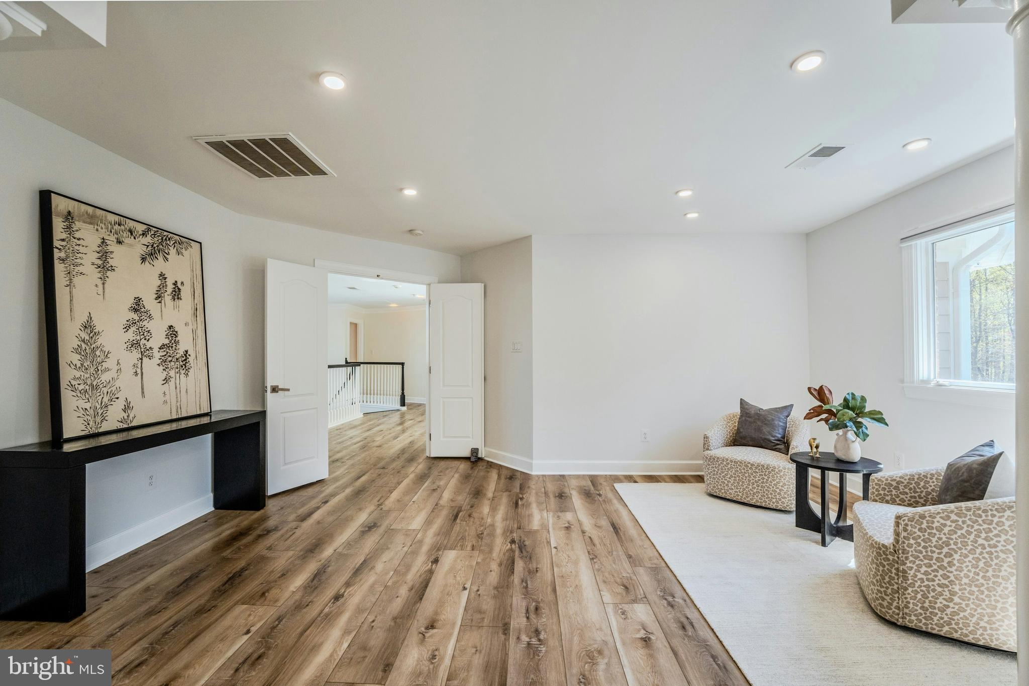 RED CEDAR WEST - Residential