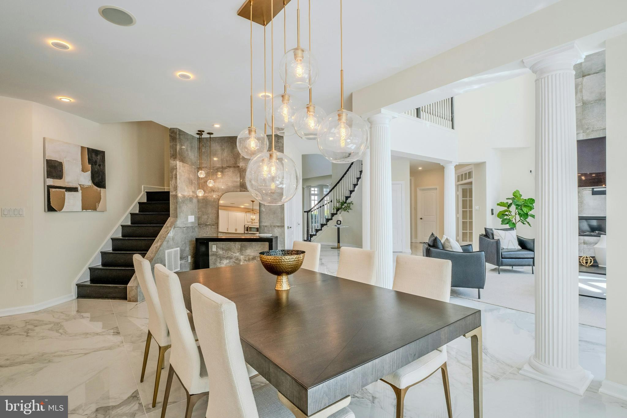 RED CEDAR WEST - Residential