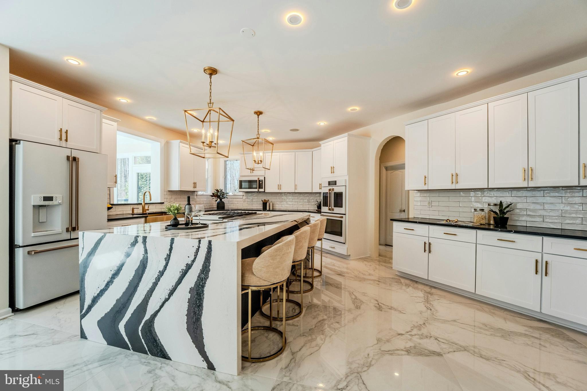 RED CEDAR WEST - Residential