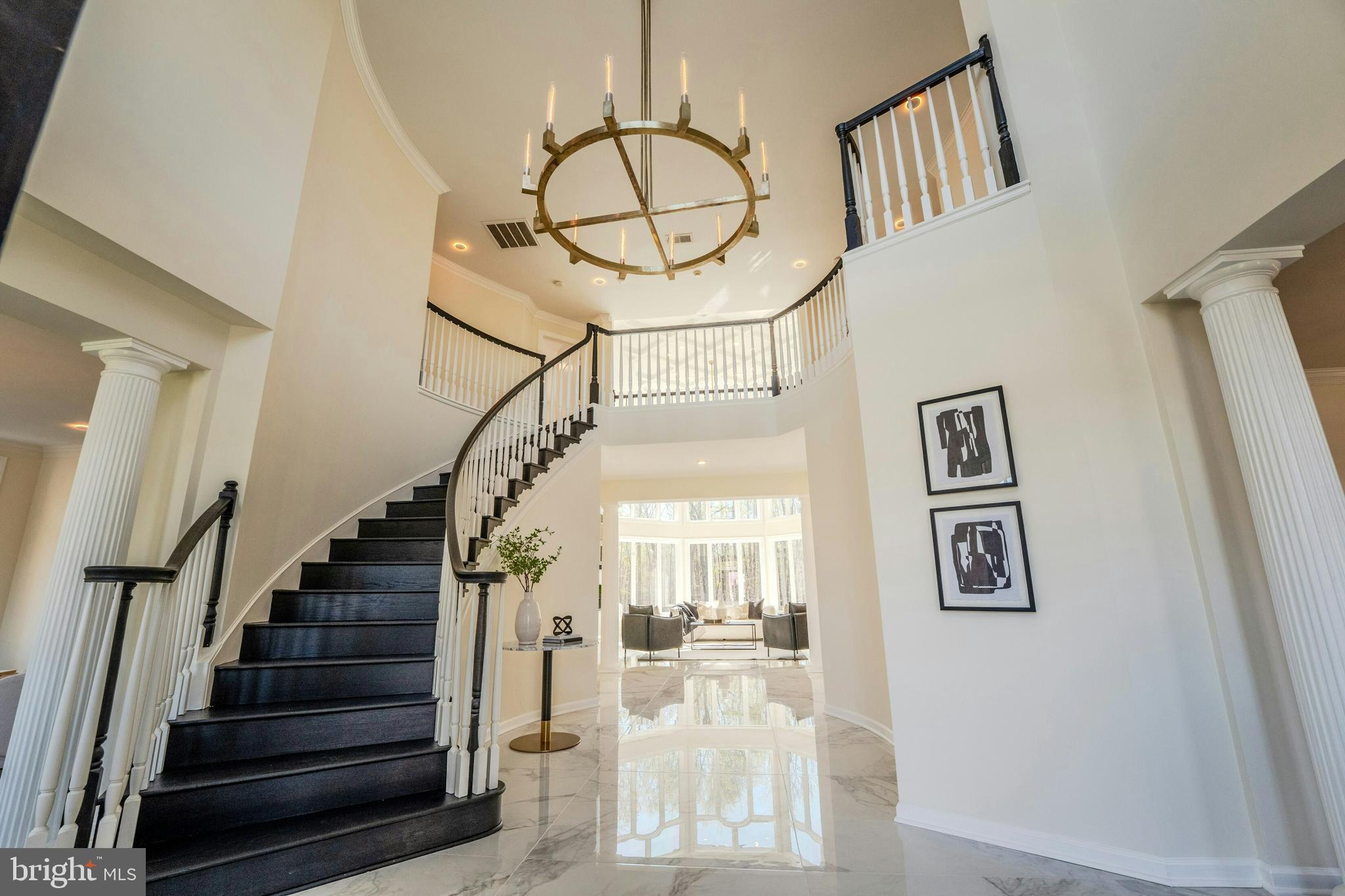 RED CEDAR WEST - Residential