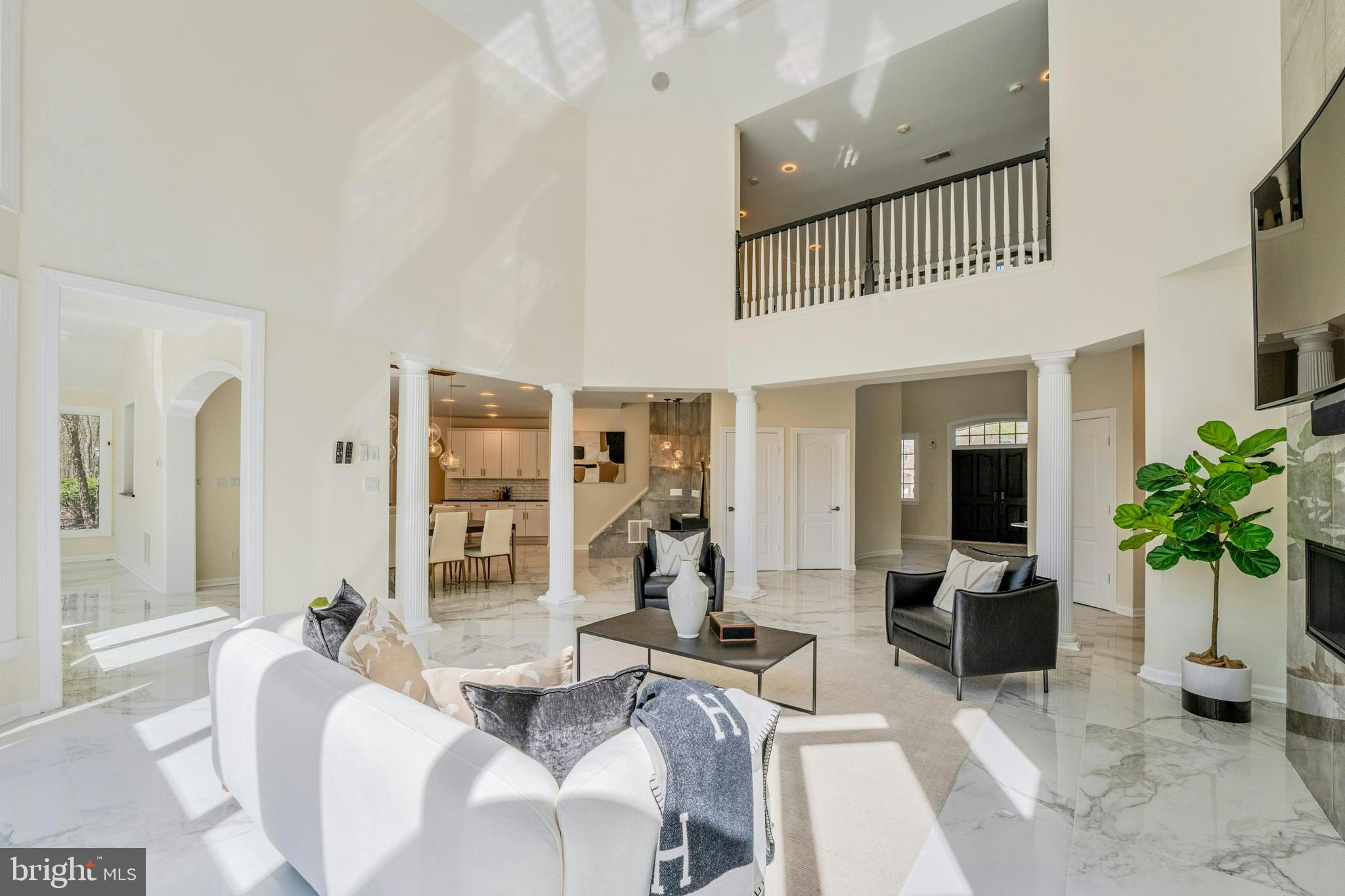 RED CEDAR WEST - Residential