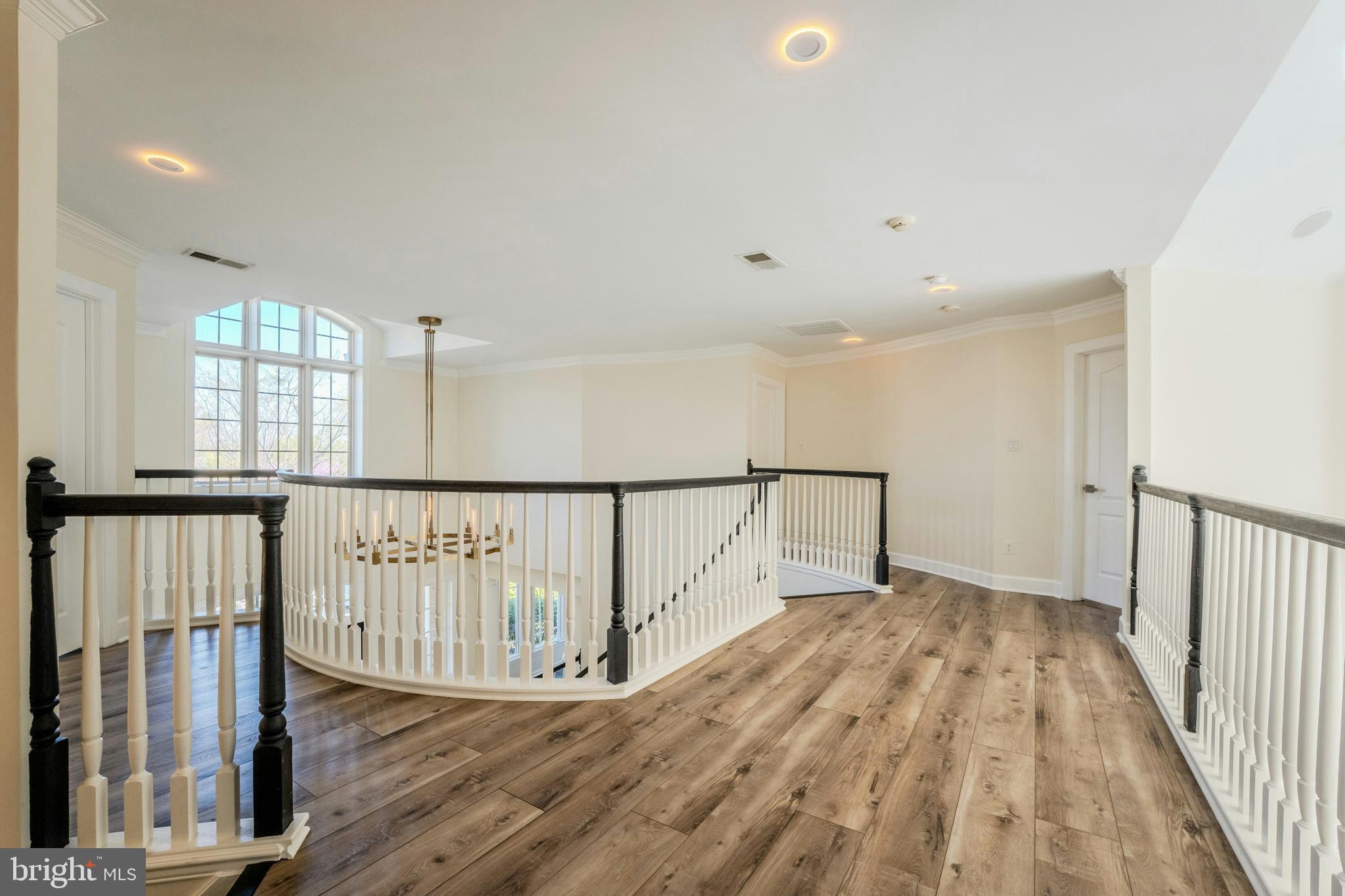 RED CEDAR WEST - Residential