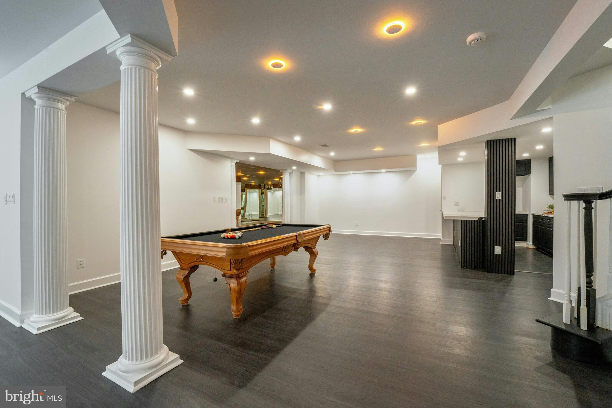 RED CEDAR WEST - Residential