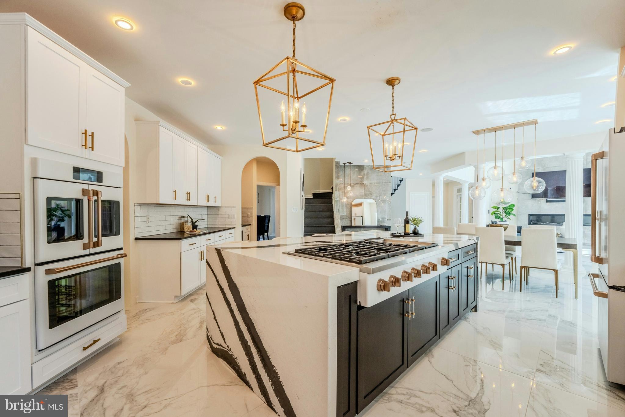 RED CEDAR WEST - Residential