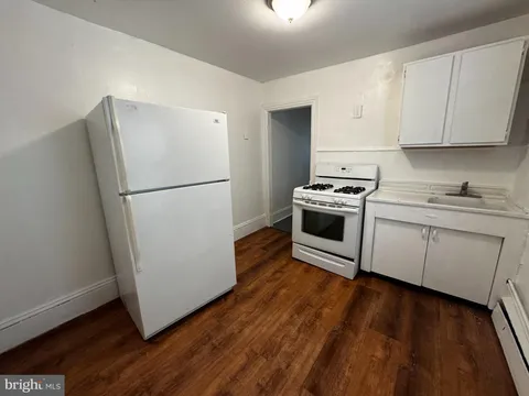 111 Calhoun Street Unit 2, Trenton, NJ MLS: NJME2059108