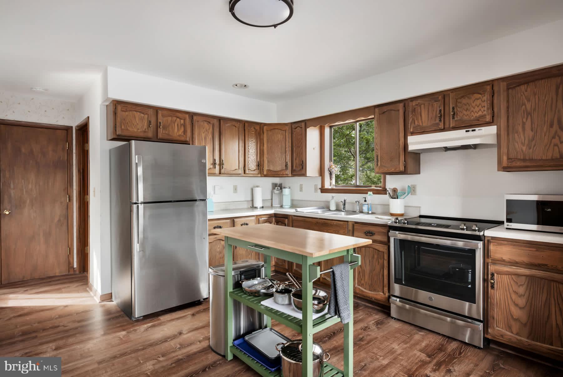 THUNDERBIRD HILLS - Residential
