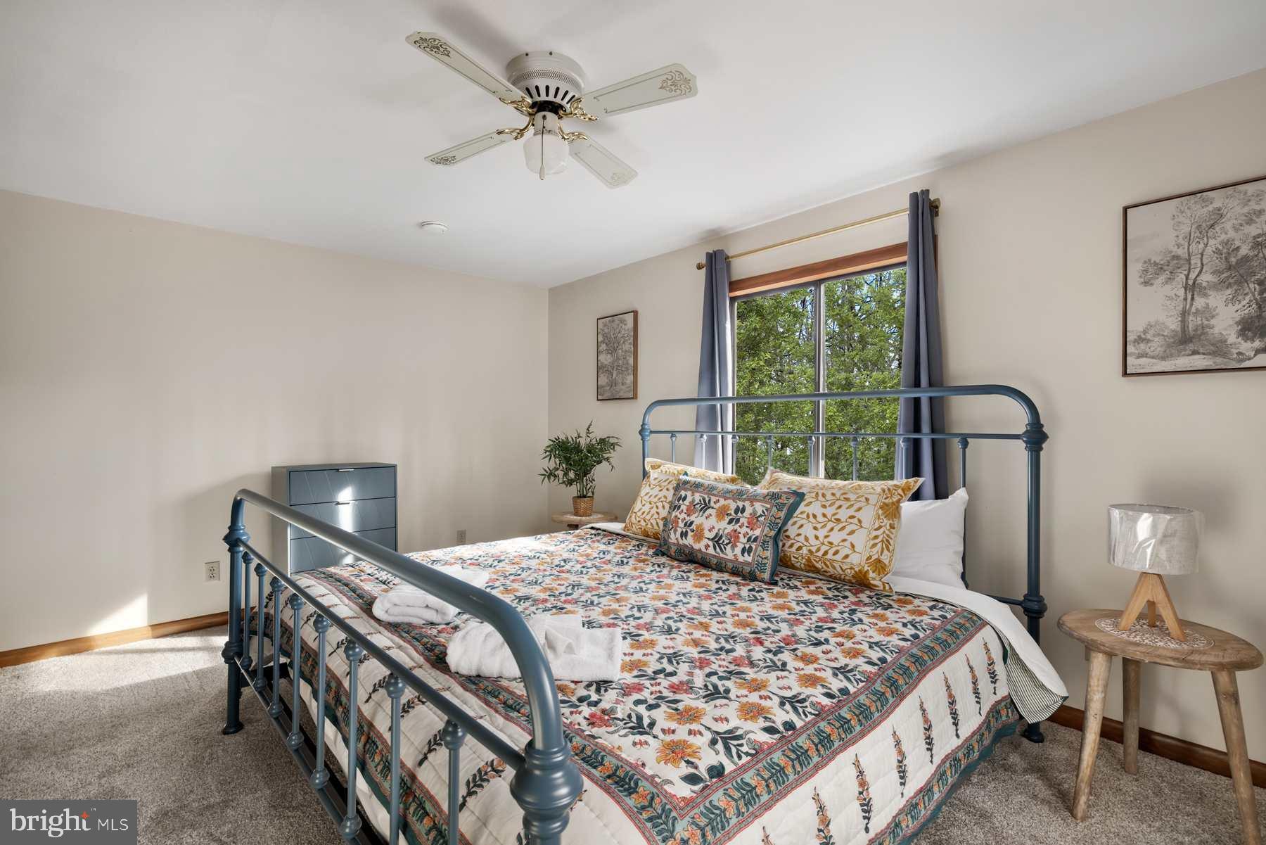 THUNDERBIRD HILLS - Residential