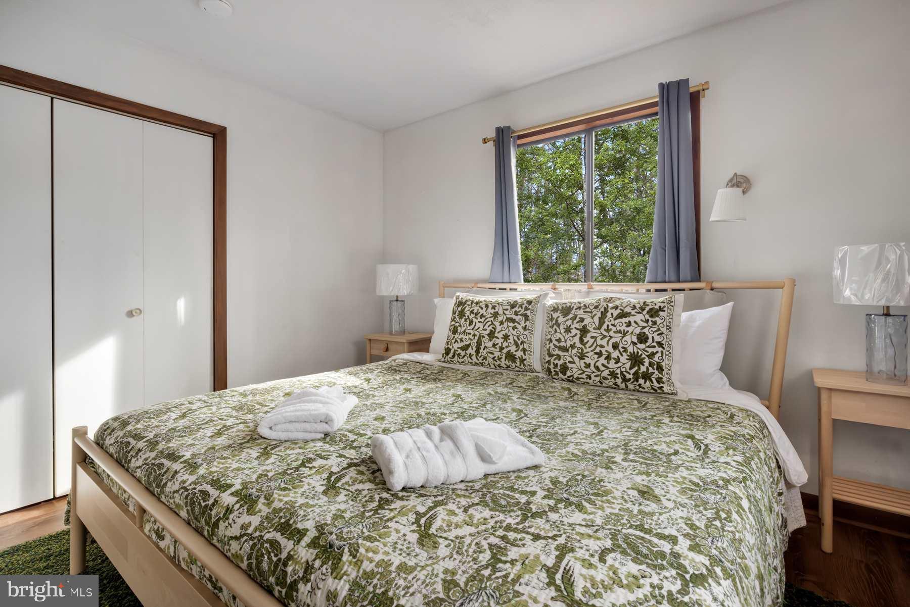 THUNDERBIRD HILLS - Residential