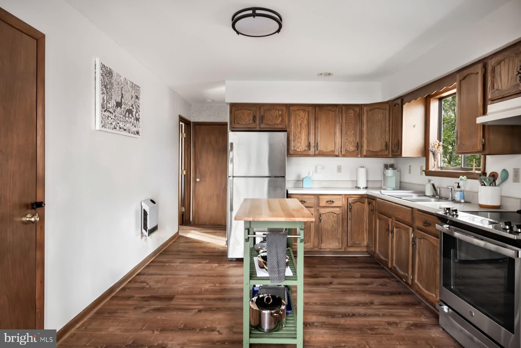 THUNDERBIRD HILLS - Residential
