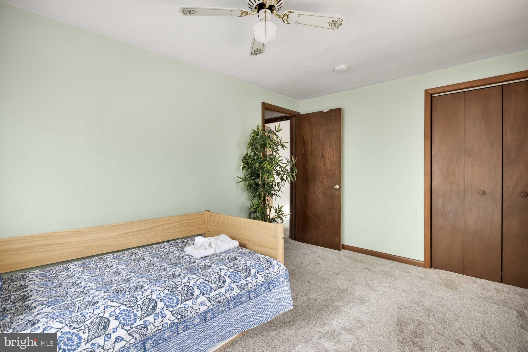 THUNDERBIRD HILLS - Residential