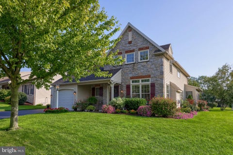 Photo for 1077 CAMBRIDGE DRIVE