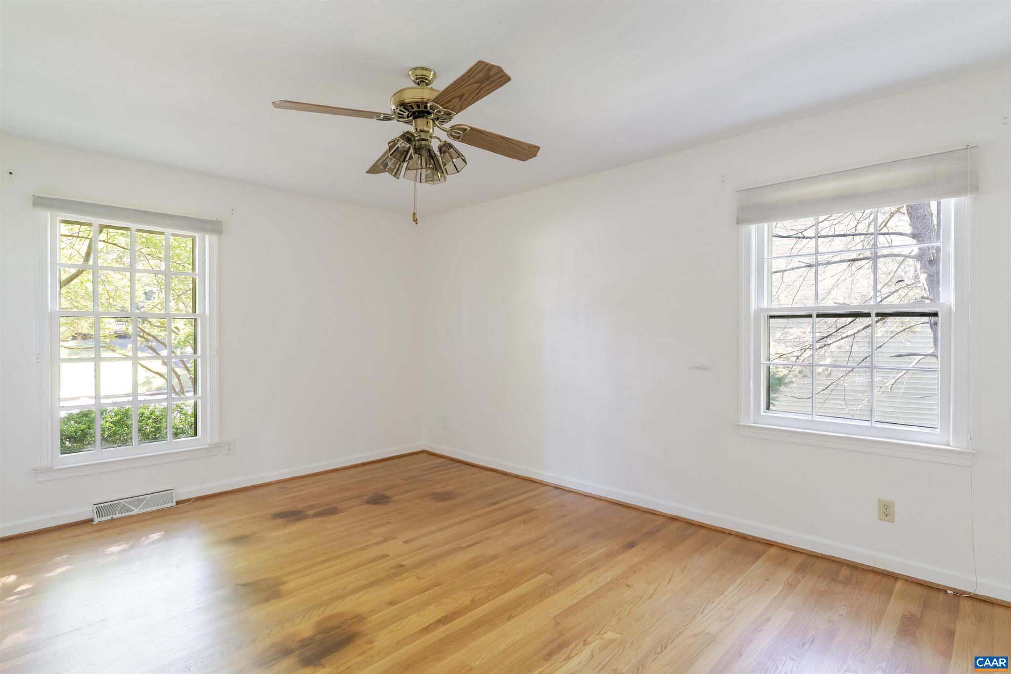 CANTERBURY HILLS - Residential