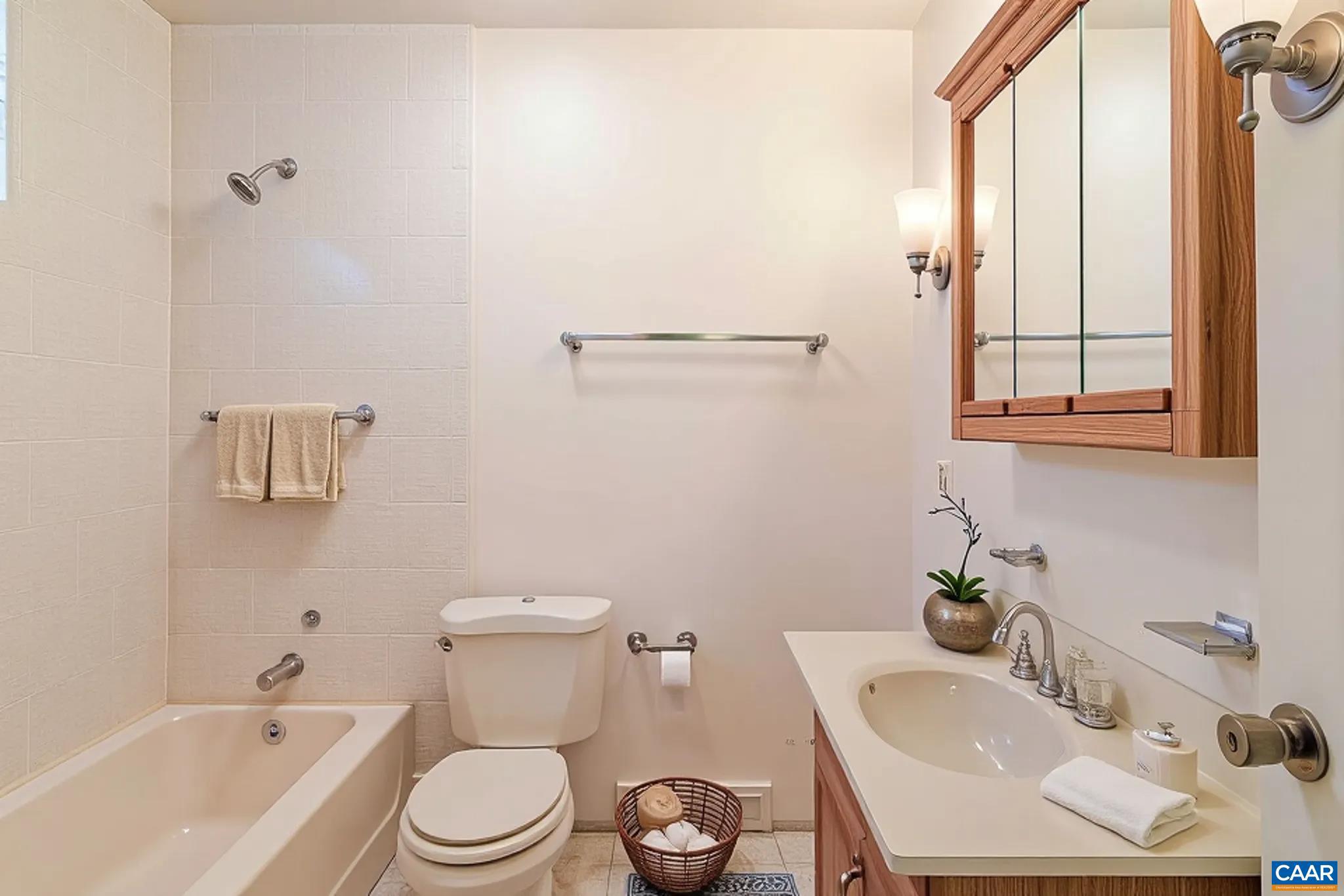 CANTERBURY HILLS - Residential