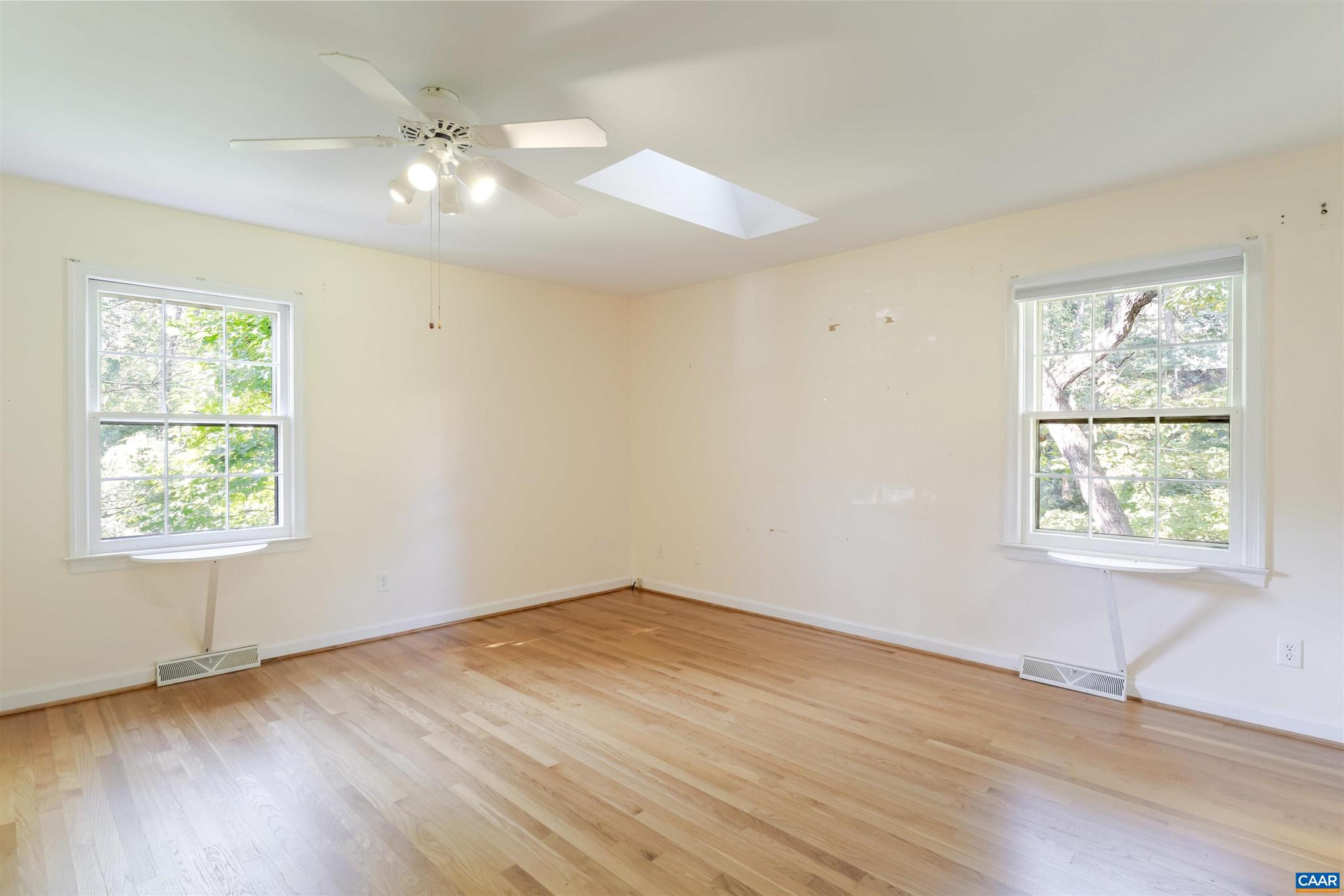 CANTERBURY HILLS - Residential