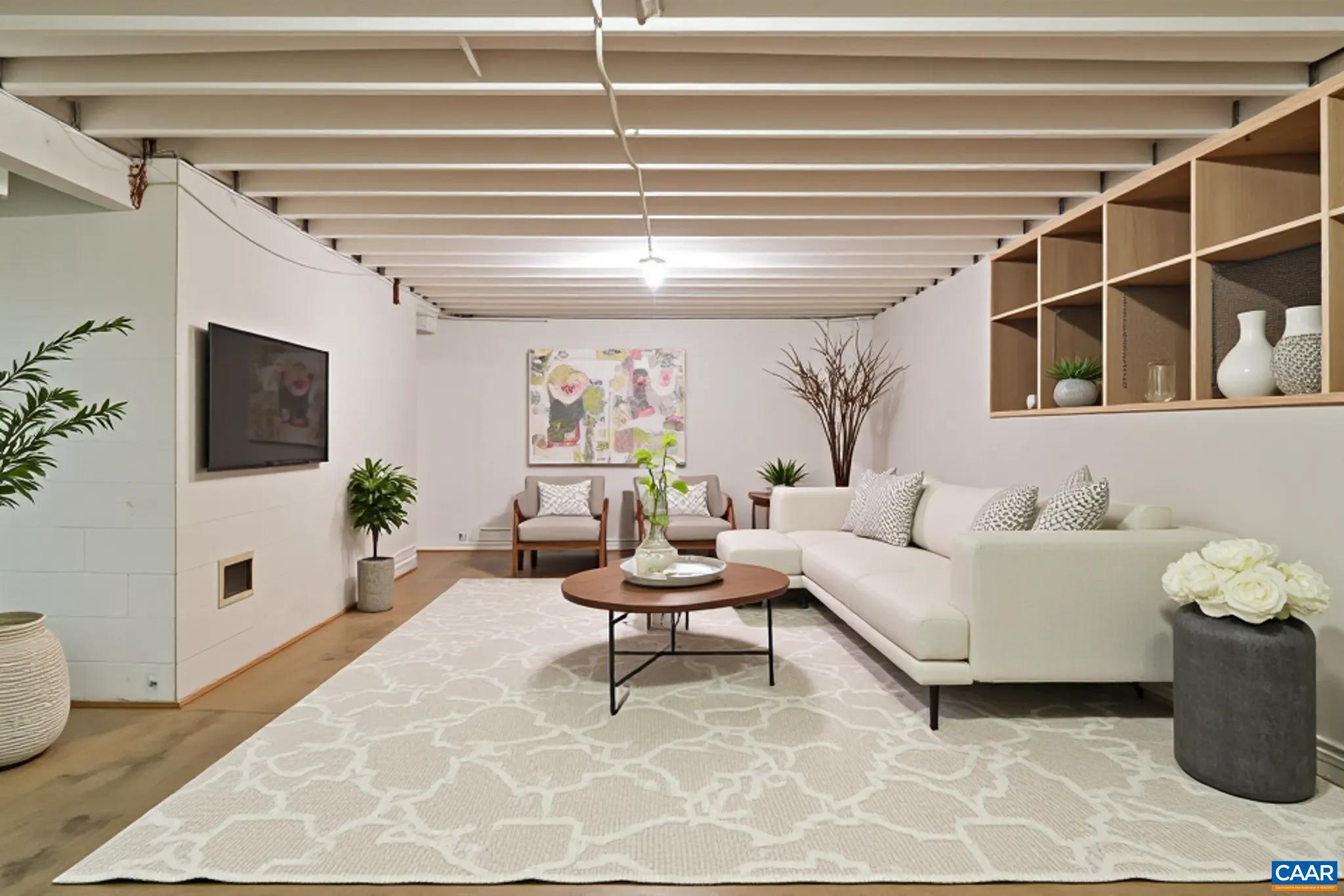 CANTERBURY HILLS - Residential