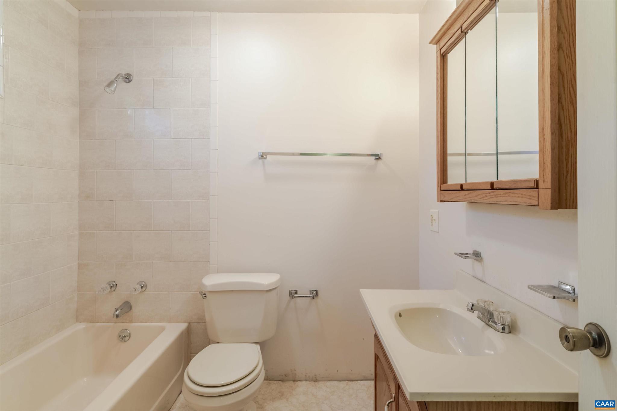 CANTERBURY HILLS - Residential