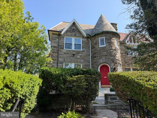 1651 W GRANGE AVE, PHILADELPHIA, PA 19141 - Image 81ea4e933e9ab0e641b26b7d7ca3ad24/4287074684