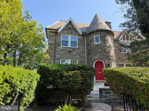 Townhouse For Rent - 1651 W Grange Avenue<br/> Philadelphia County, PHILADELPHIA, PA 19141