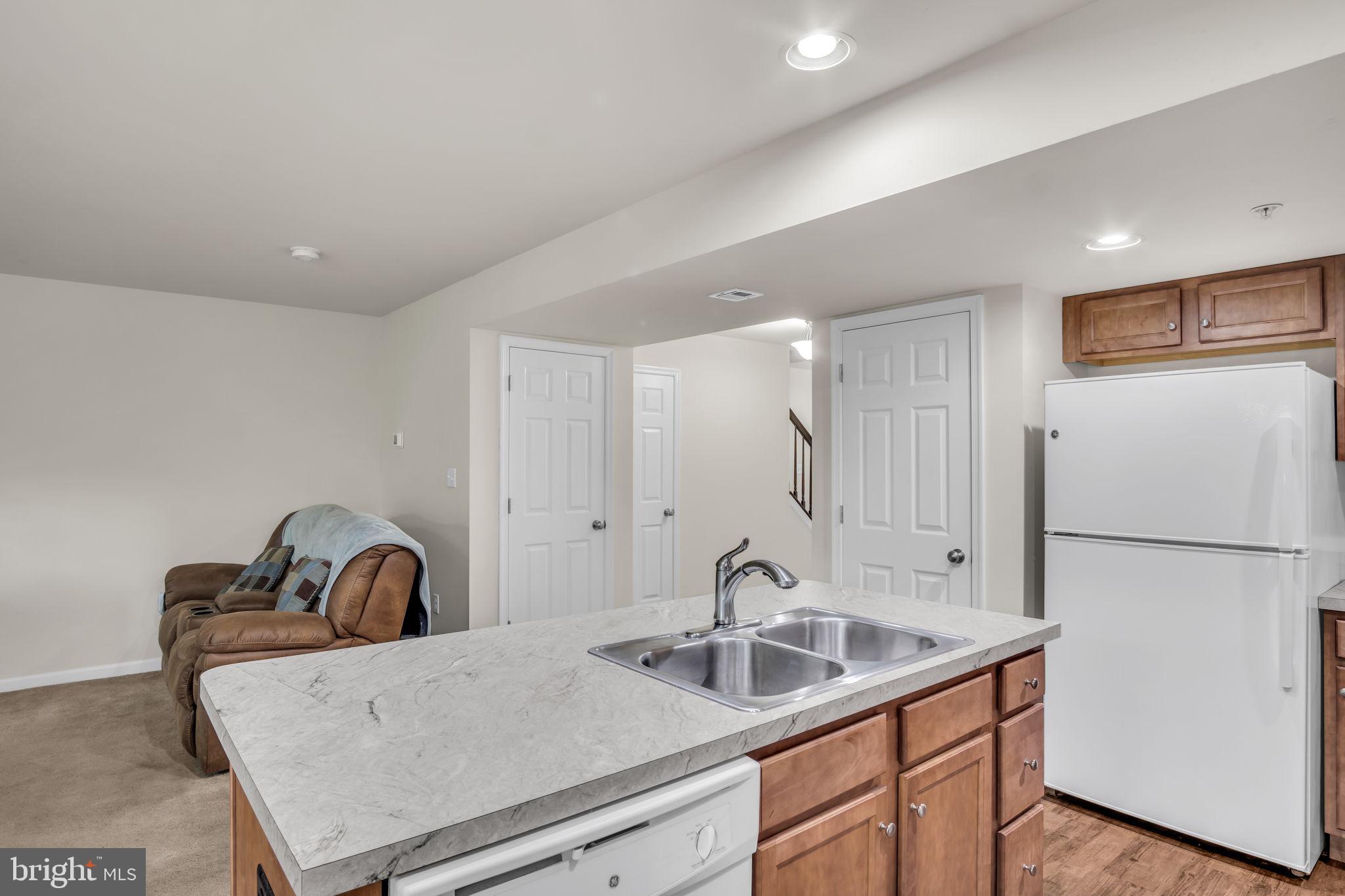 MELBOURNE PLACE II - Residential