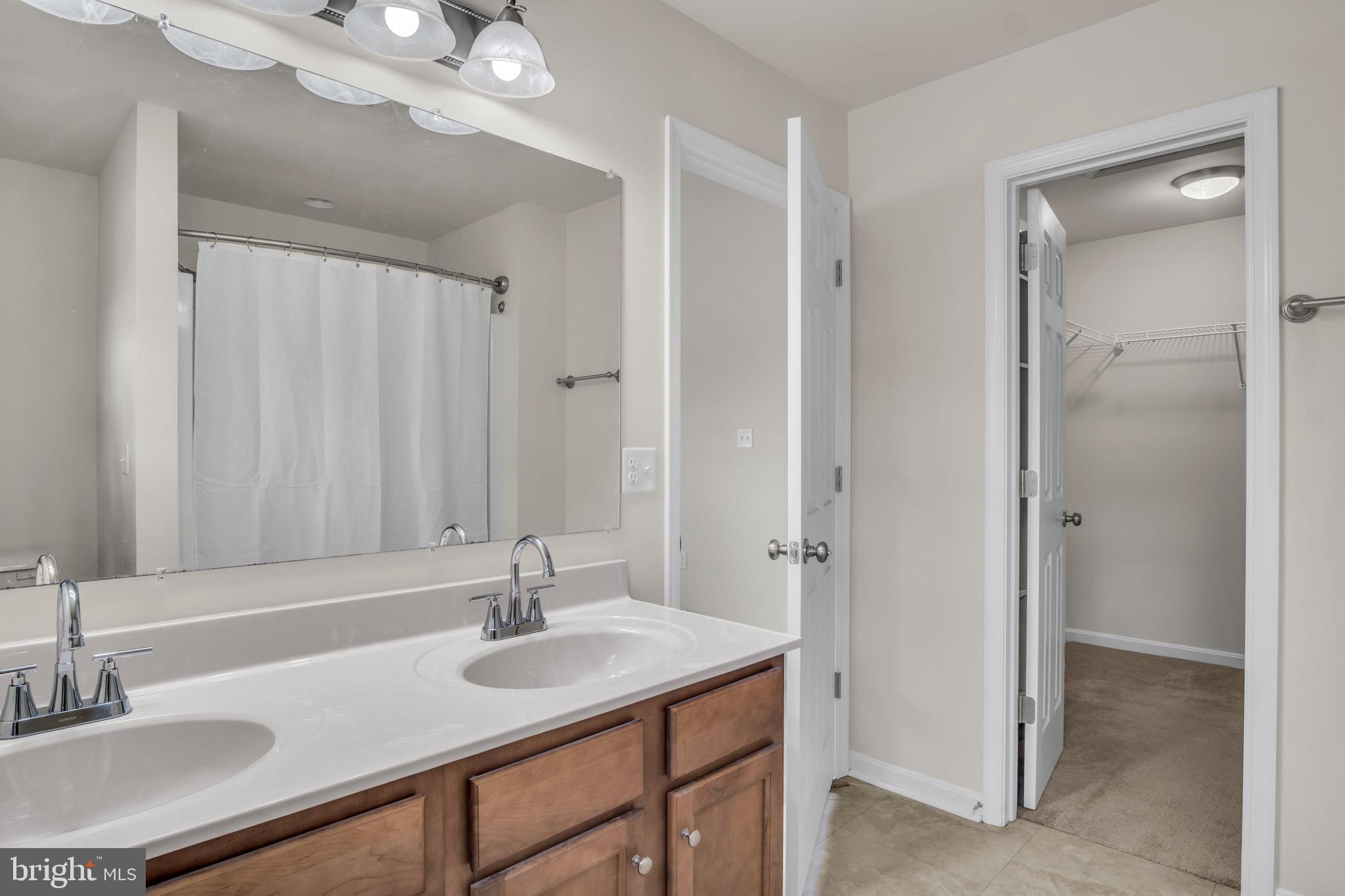 MELBOURNE PLACE II - Residential