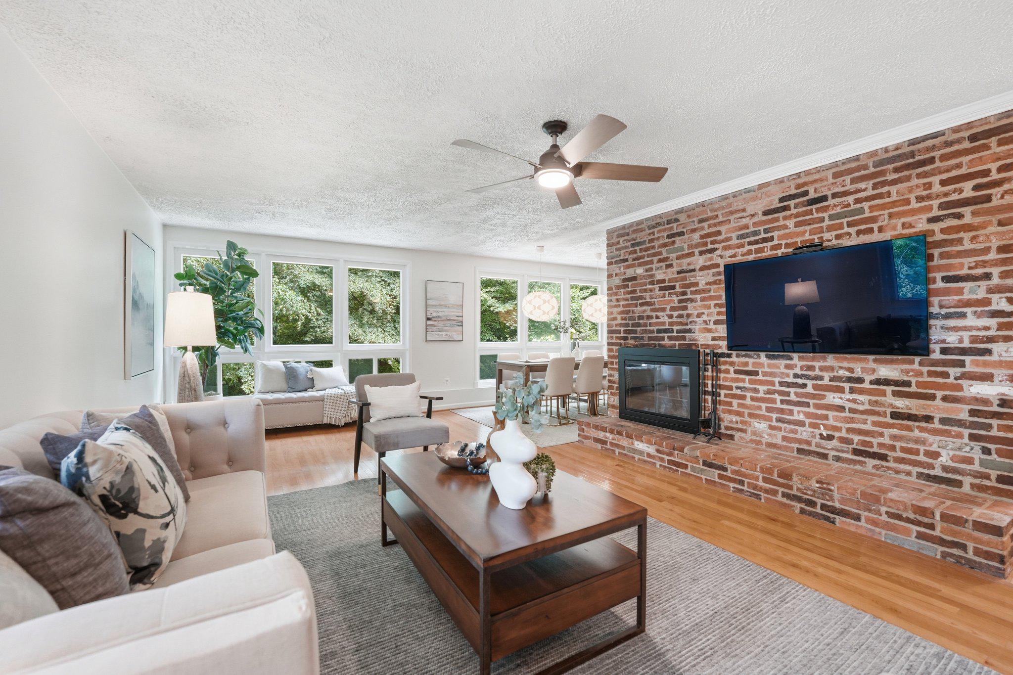 3414 COUNTRY HILL DRIVE
